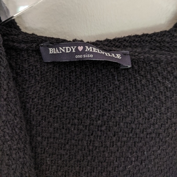 Brandy Melville Hooded Cardigan - Picture 2 of 5